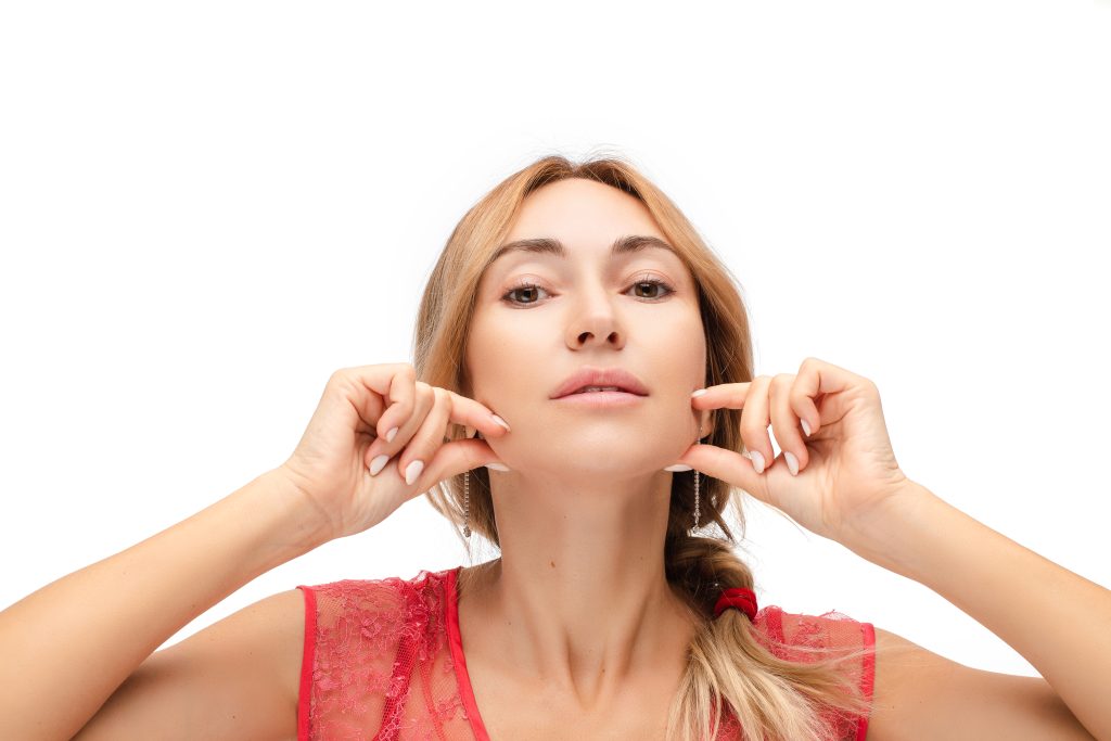 افتادگی پوست صورت بعد از لاغری