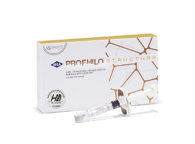 عکس جعبه پروفایلو استراکچورا که سرنگ جلوی آن قرار گرفته است