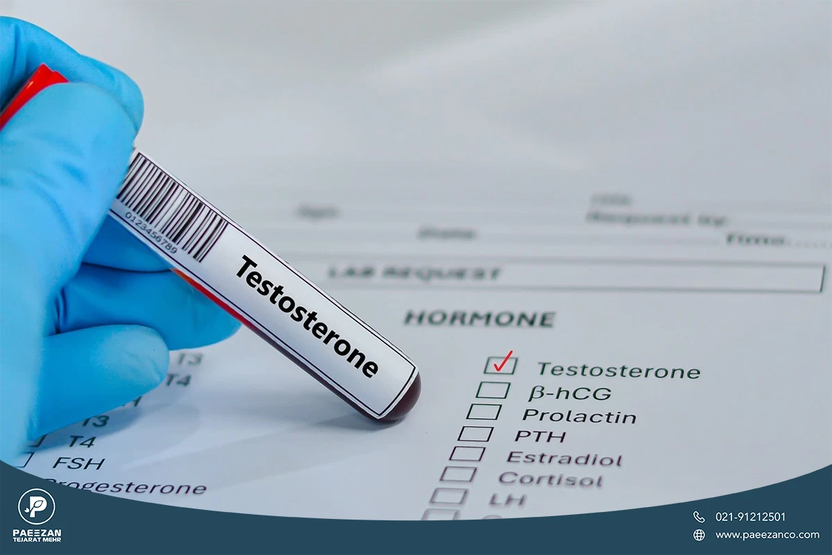 ویال آزمایش خون که روی آن کلمه تستسترون Testosterone نوشته شده است