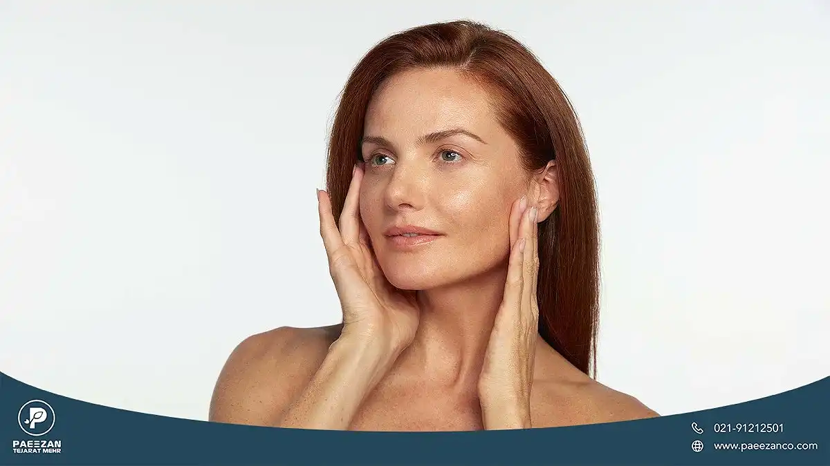 قیمت پروفایلو استراکچرا در سال 1405 1 دختری که دو دست خود را روی صورت خود گذاشته است